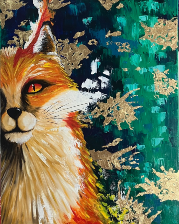 Pintura en óleo de un zorro en primer plano, con mirada intensa, sobre un fondo abstracto en tonos verdes y azules con detalles dorados.